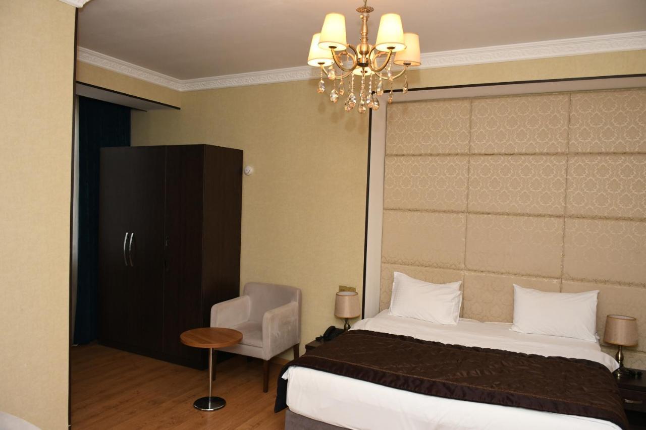Square Baku Hotel Exterior photo