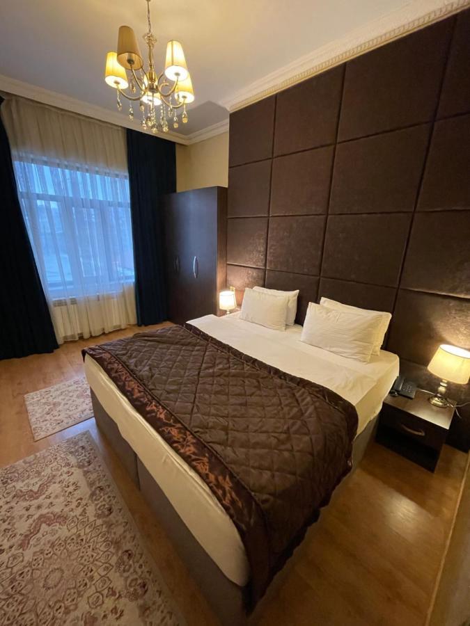 Square Baku Hotel Exterior photo